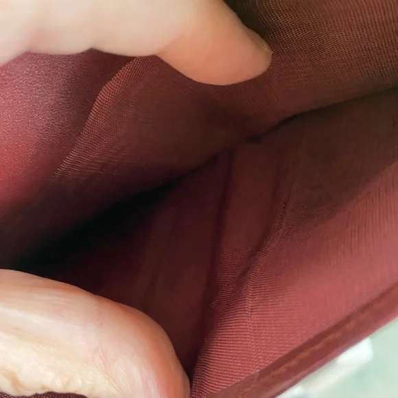 AUTHENTIC Cartier Burgundy CROSSBODY BAG With WALLET - Picture 14 of 16